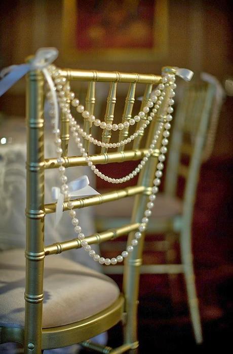 Es Tendencia: adornar las preciosas sillas de banquete (II)