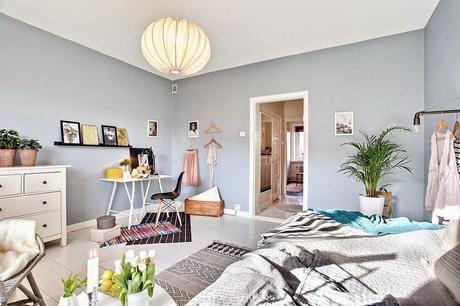 Sencillo, práctico y femenino Sencillo, práctico y femenino