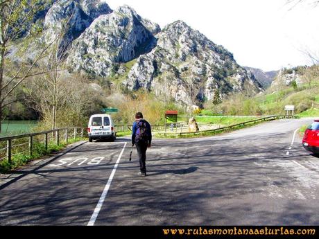 Ruta pico Gorrión - Mayor: Saliendo del Embalse de Valdemurio