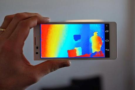 El teléfono Proyecto Tango de Google tendrá cuatro cámaras