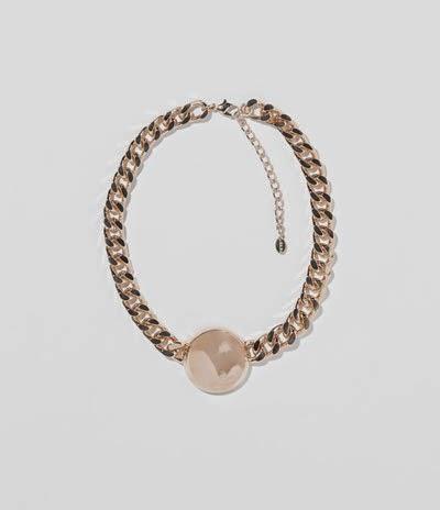 WE PREPARE FOR CHANGE OF CLOSET!!