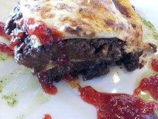 Lasaña de morcilla con mermelada de pimentos