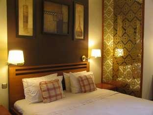 http://4.bp.blogspot.com/-OjwhIRhefPg/UTSMjsLbViI/AAAAAAAACqw/qUdjfqDtwEI/s1600/Dhanesvara-Holistic-Unique-Homestay-hotel-dekat-bandara-juanda-surabaya.2.jpg