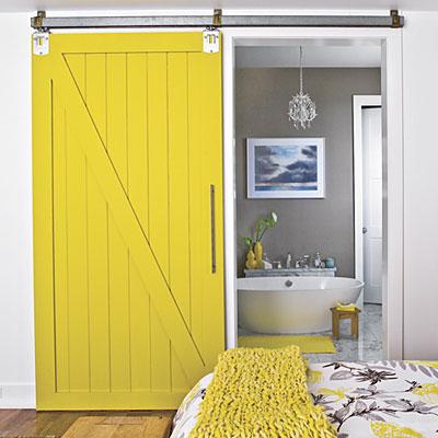 http://1.bp.blogspot.com/_LbEOZqOqjYs/TIlx_xza1-I/AAAAAAAARcM/3OHqOXejFn0/s400/yellow+sliding+interior+door.jpg