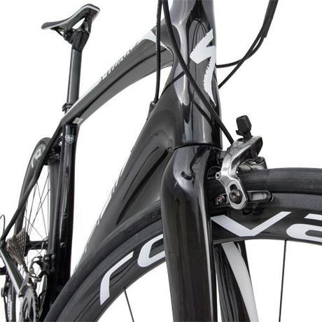 Specialized S-Works Roubaix X SL4, bicicleta de edición limitada Para un mejor control y manejo se ha equipado a la bicicleta con los mejores componentes disponibles.