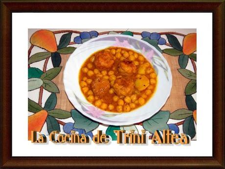 POTAJE DE GARBANZOS CON ALBÓNDIGAS DE BACALAO