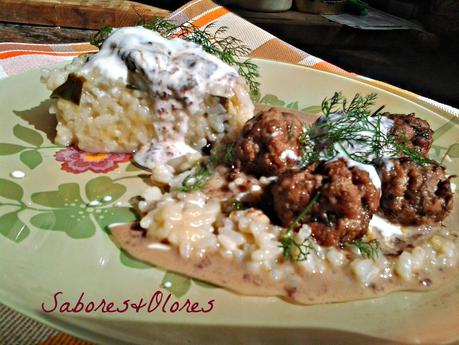 ALBONDIGAS SUECAS CON ARROZ Y PASTA DE NUECES