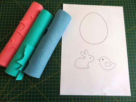 Tutorial de Pascua: huevos de fieltro bordados / Easter tutorial: embroidered felt eggs