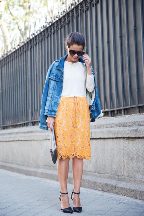 Twin_Set-Orange_Lace_Skirt-Denim_Jacket-Midi_Skirt-Street_Style-ouftit-19