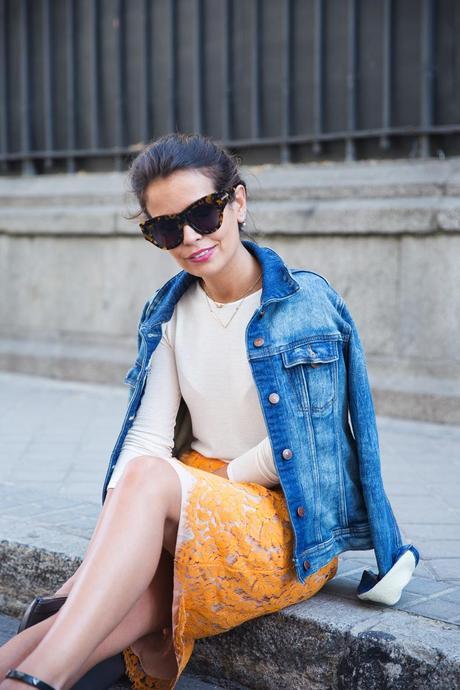 Twin_Set-Orange_Lace_Skirt-Denim_Jacket-Midi_Skirt-Street_Style-ouftit-29