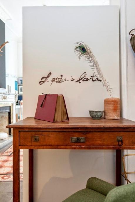 El protagonismo de una mesa auxiliar