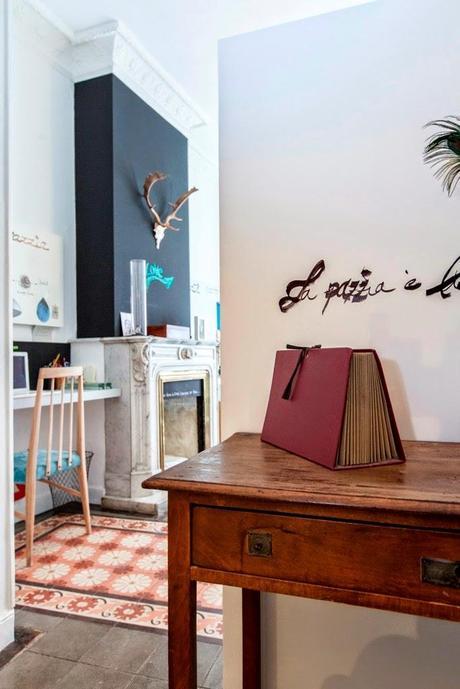 El protagonismo de una mesa auxiliar