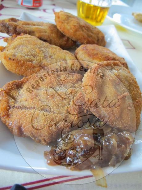 LIBRITOS DE SOLOMILLO IBERICO CON CEBOLLA CARAMELIZADA Y QUESO