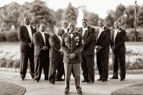 novio y padrinos de honor (ryan smith photography)