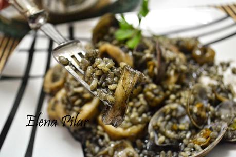 Arroz negro con calamar y almejas (integral)
