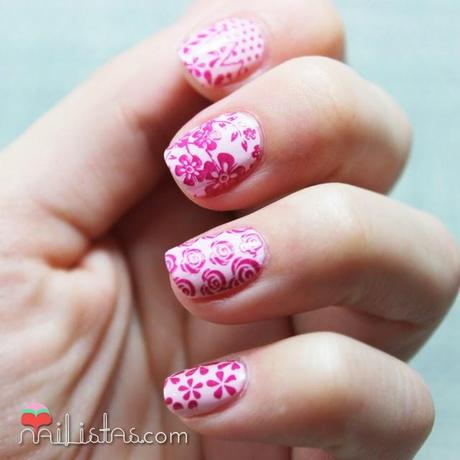 Uñas decoradas con stamping