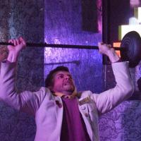 cómo sé si estoy forzando la voz