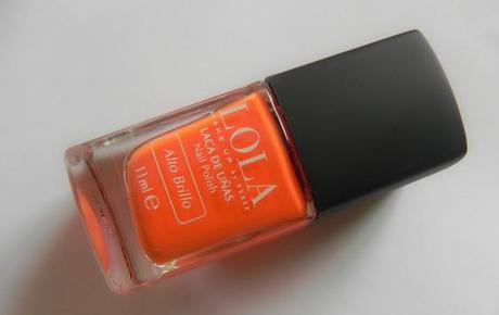 Lola y su colorida primavera