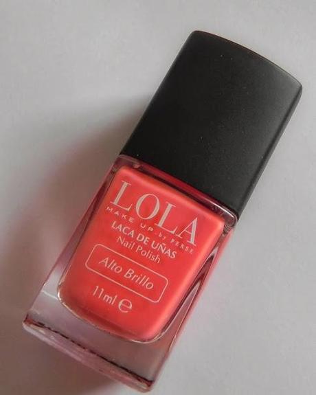 Lola y su colorida primavera