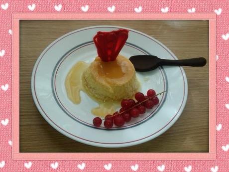 QUESILLO AL BRANDY CON GROSELLAS