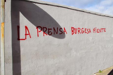 LA PRENSA BURGUESA MIENTE