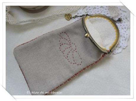 MONEDEROS CON DISEÑOS DE ANNI DOWNS segunda parte.