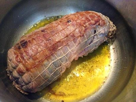 Carne asada con salsa de zanahorias.