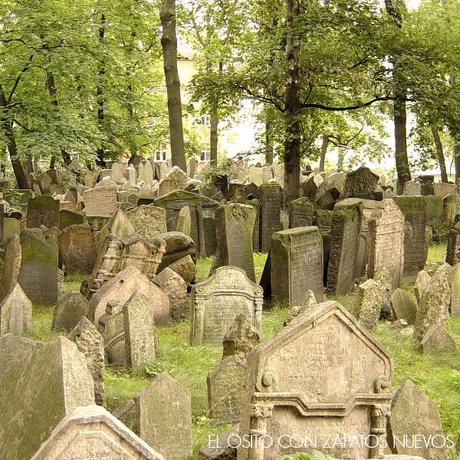 Praga cementerio judío viajes osito