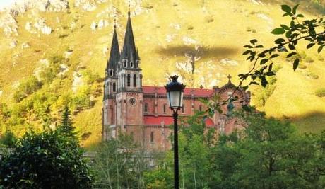15 Ideas: Asturias Basílica de Covadonga