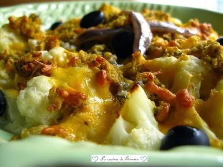 Coliflor en salsa de anchoas y queso