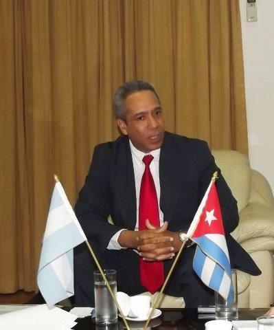 Fructífero encuentro entre canciller argentino y delegación cubana