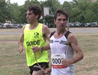 Tres atletas españoles con discapacidad visual correrán el Maratón de Londres