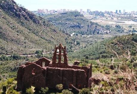 Senderismo en el Desierto de las Palmas, el Castillo de Miravet