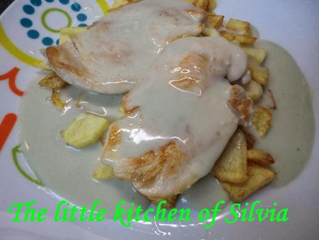 Filetes de lomo con salsa roquefort, receta rápida