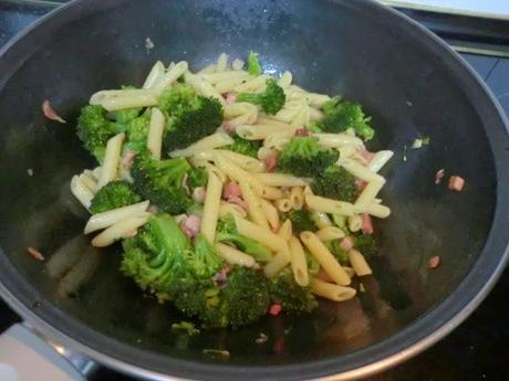 Macarrones con brócoli