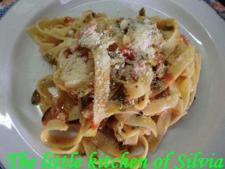 Nidos con sofrito de verduras