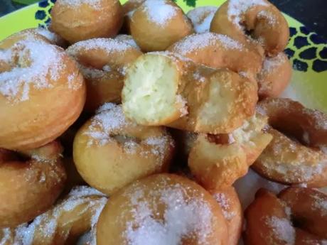 Roscos fritos de nata