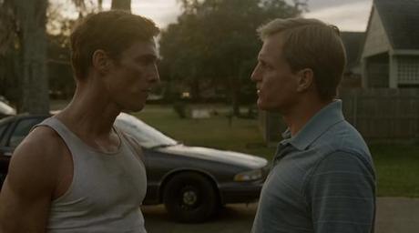 A la izquierda, Rust Cohle (Mathew McConaughey); a la derecha, Martin Hart (Woody Harrelson).