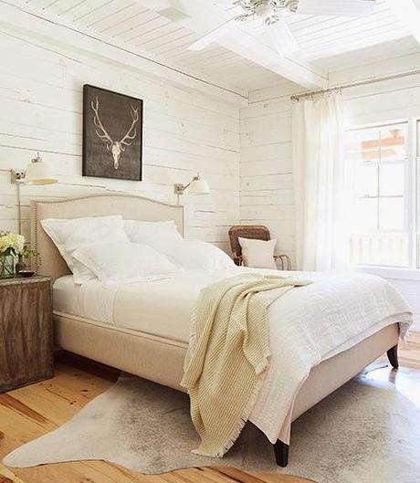 UNA CABAÑA CON MATERIALES NATURALES.