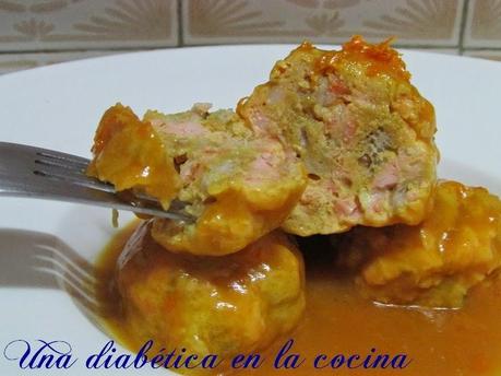 Albóndigas de frutos del mar, cítricos y curry