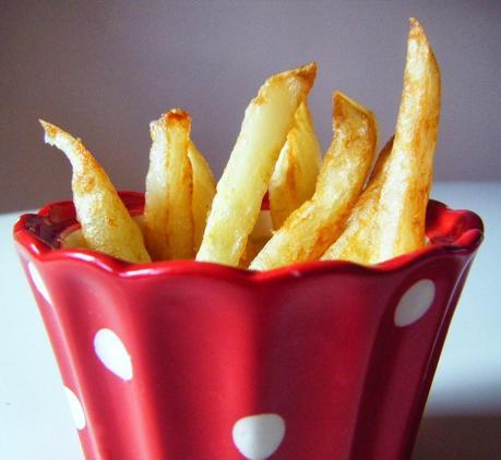 PATATAS FRITAS CRUJIENTES (MÉTODO DOBLE FRITURA) PATATAS FRITAS CRUJIENTES (MÉTODO DOBLE FRITURA)