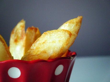 PATATAS FRITAS CRUJIENTES (MÉTODO DOBLE FRITURA) PATATAS FRITAS CRUJIENTES (MÉTODO DOBLE FRITURA)