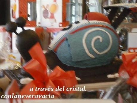 A TRAVÉS DEL CRISTAL UNOS DÍAS ANTES DE SEMANA SANTA