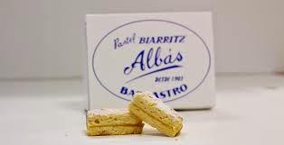 A TRAVÉS DEL CRISTAL UNOS DÍAS ANTES DE SEMANA SANTA