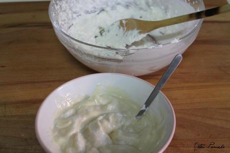 Receta: mousse de chocolate blanco con fresas.