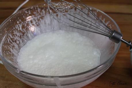 Receta: mousse de chocolate blanco con fresas.