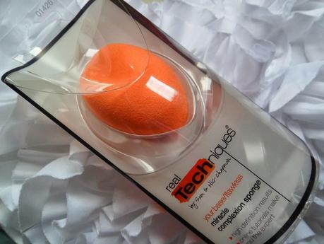 IHERB: Miracle Complexion Sponge de Real Techniques IHERB: Miracle Complexion Sponge de Real Techniques