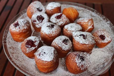 AGUJEROS DE DONUTS RELLENOS DE NUTELLA Y FRAMBUESA AGUJEROS DE DONUTS RELLENOS DE NUTELLA Y FRAMBUESA
