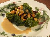 Brócoli salsa frutos secos