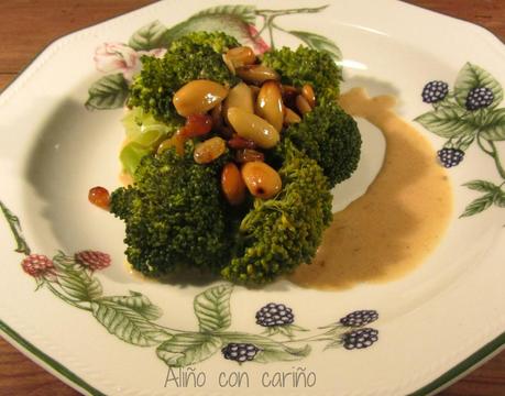 BRÓCOLI CON SALSA DE FRUTOS SECOS